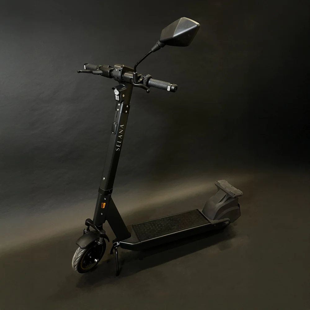 SELANA Alpha - RDW goedgekeurde elektrische step met kenteken, 45-60km bereik, 25km/h topsnelheid